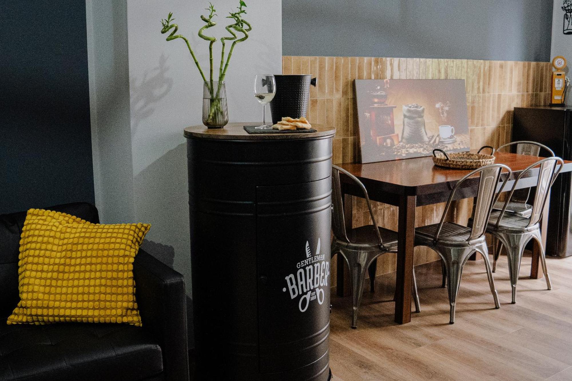 Genova Industrial Rooms Екстер'єр фото
